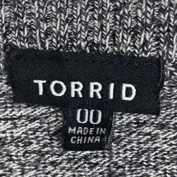 Torrid Black White Marled Rose Embroidered‎ Sweater Size Large Pullover Knit 00 - Picture 3 of 7